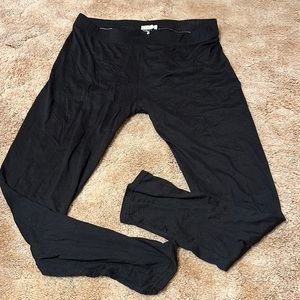 Women’s MAZE Black leggings. Size 2X